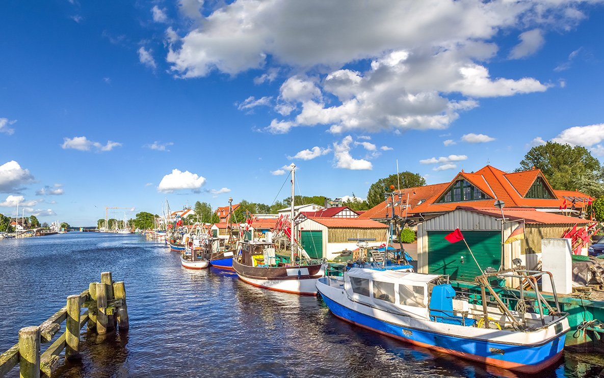 Das Fischerdorf Wiek in der Nähe von Greifswald ist in ca. 45 Minuten erreichbar