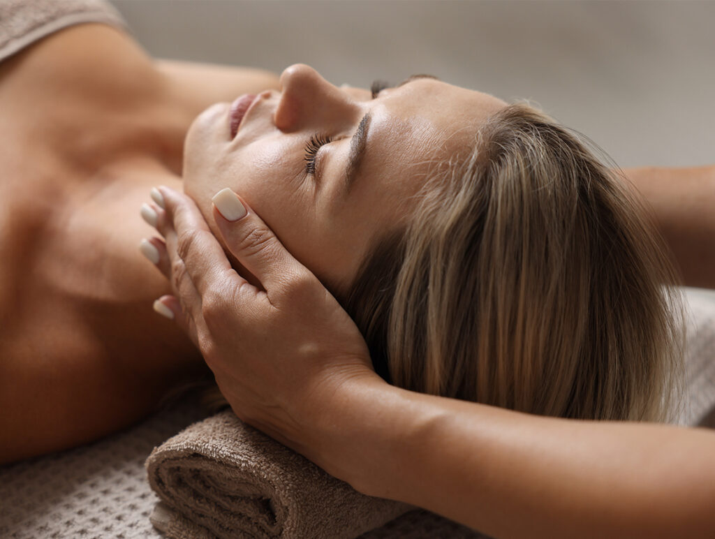 Wellness & SPA shutterstock_2678333779