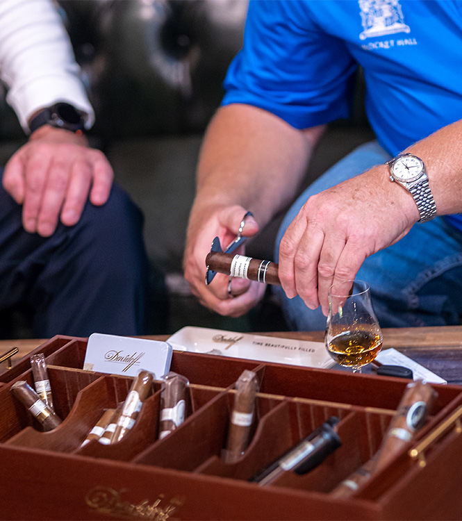 Bar Annas Eck und Raucherlounge im Golfpark Strelasund