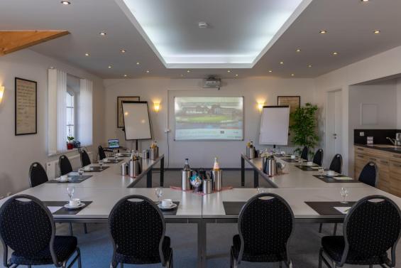 220422 Goldpark Strelasund   MGL1958-HDR 164-Kopie